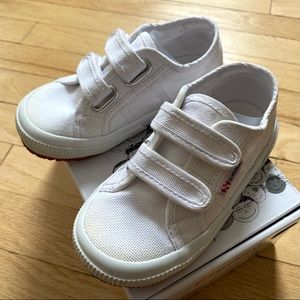 Superga JVEL Classic Shoe